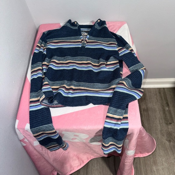 BUNDLE OF CUTE SHIRTS - Picture 3 of 12